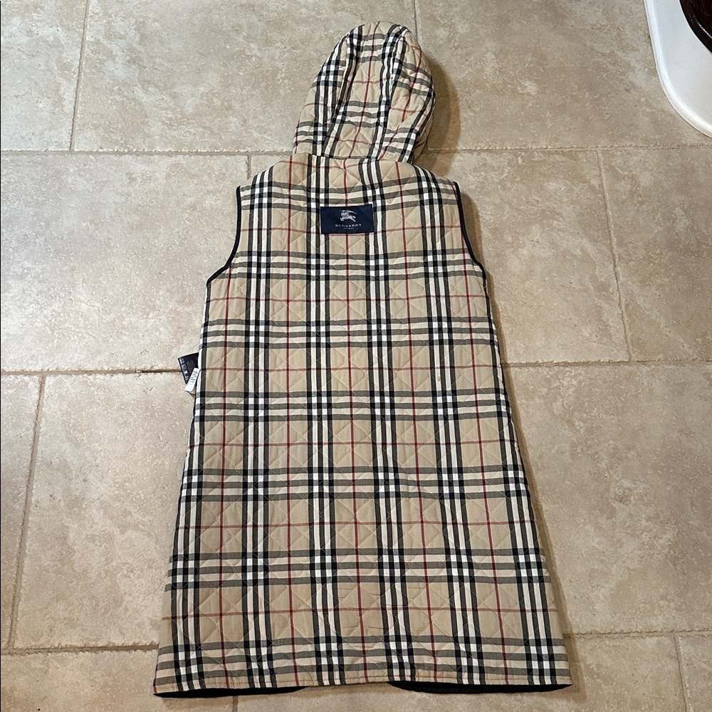 Burberry black coat with plaid quilted removable Interior - Picture 10 of 16
